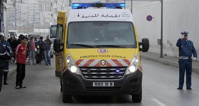 وفاة 6 أشخاص في اصطدام سيارة وشاحنة غربي الجزائر