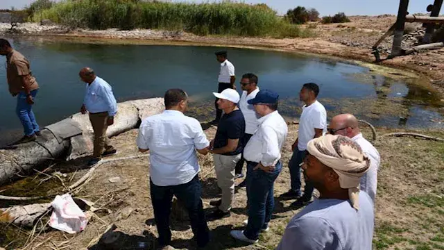 زيارة ثانية خلال شهرين.. ماذا طلب أهالي توماس وعافية من محافظ أسوان؟ - صور