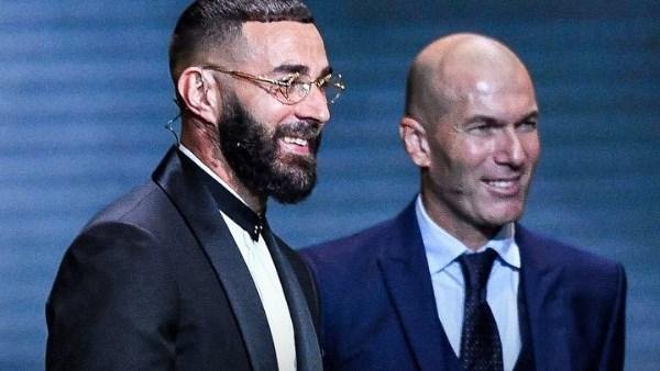 بنزيما يرحب بزيدان: سعيد جدًا إذا تولى تدريب منتخب فرنسا