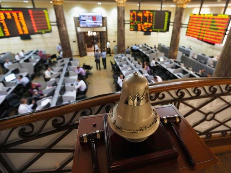 البورصة المصرية تواصل خسائرها بنهاية التعاملات بسبب حادث دمياط
