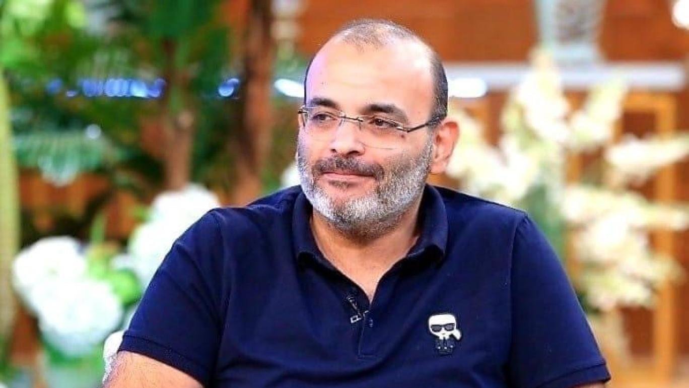 قرار مفاجئ من أيمن بهجت قمر بعد انطلاقة نجله مع عمرو دياب