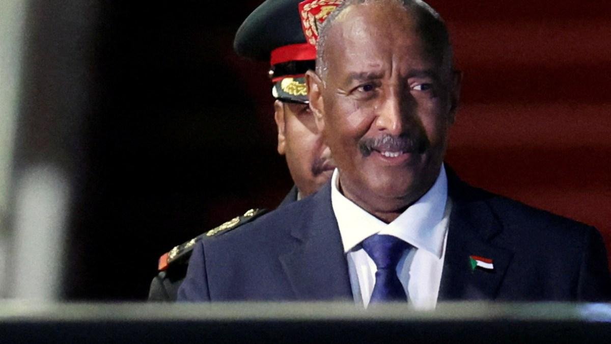 Sudan’s army chief holds unannounced talks on national dialogue