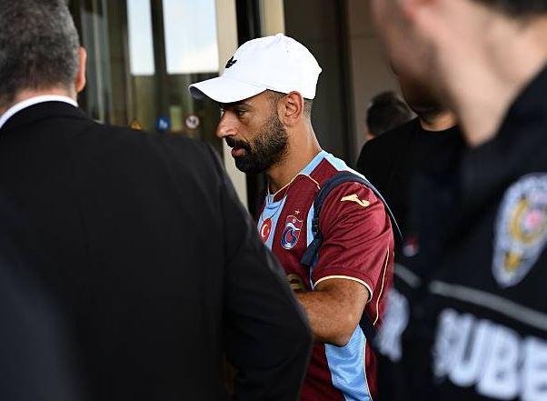 رئيس بشكتاش: بذلت جهدًا لإقناع المدرب بصلاح.. لكنه لم يكن يريده