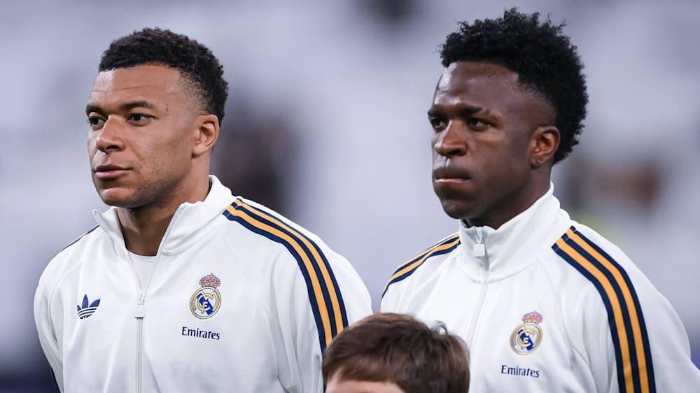 مورينيو يتمسك بفينيسيوس.. ريال مدريد يرفض رحيل نجمه البرازيلي