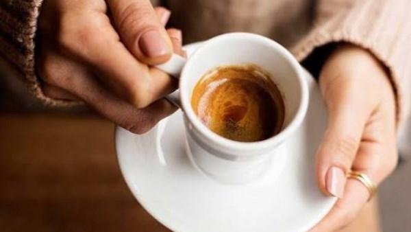 ما تأثير شرب القهوة يوميا على صحة الكليتين؟