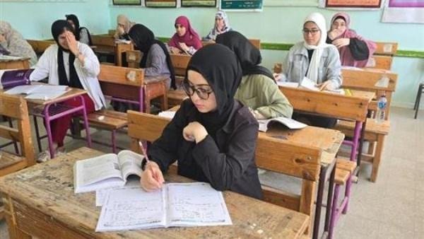 بعد شائعات الغش في الثانوية العامة.. القانون يضع عقوبات رادعة لتسريب الامتحانات تصل لـ 7سنوات حبسا