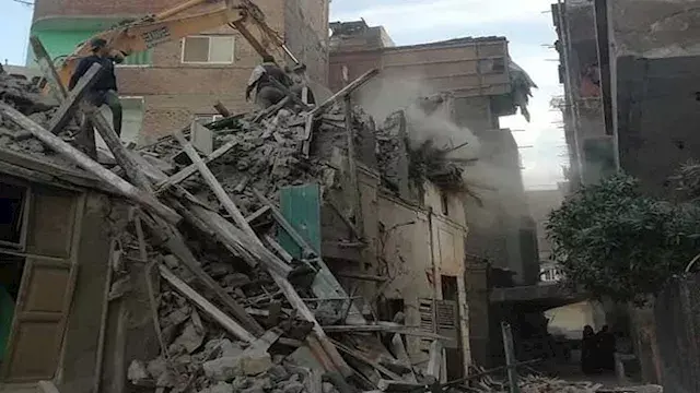 محافظ الجيزة: إحالة عقارات أرض اللواء للجنة المنشآت الآيلة للسقوط