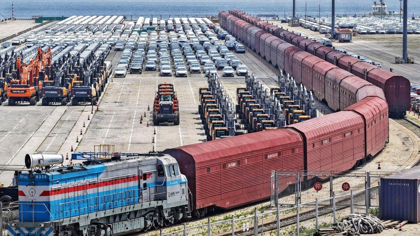 China's economy grows 4.3% in Q2, slowest since late 2022