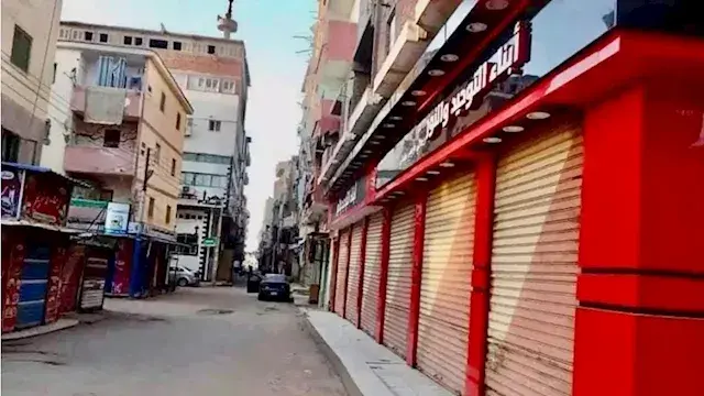 17 صورة.. شروط الترخيص والرسوم والغرامات وحالات غلق المحلات