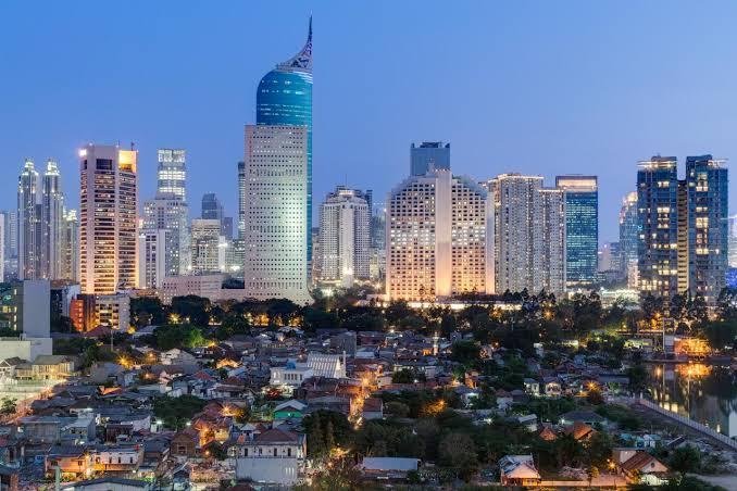 إندونيسيا تعتزم منح إعفاءات ضريبية للشركات المؤهلة لمدة تصل إلى 50 عامًا
