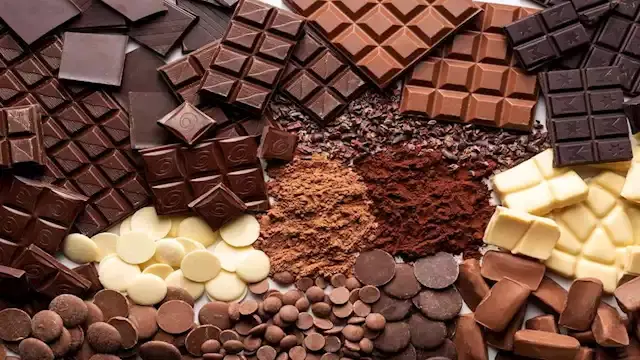 مادة في الشوكولاتة حيرت العلماء وربطها البعض بالوقوع في الحب