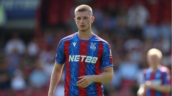 كريستال بالاس يصدم مانشستر سيتي ويرفض رحيل آدم وارتون