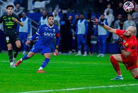 سالم الدوسري يكثف تأهيله في فنلندا استعدادا للعودة إلى الملاعب