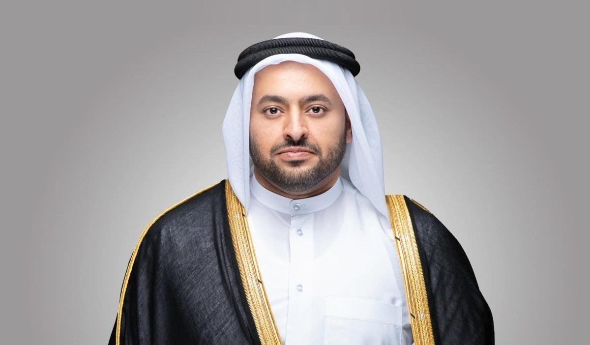 وزير الدولة بوزارة الخارجية يتلقى اتصالا هاتفيا من مستشار وزير الخارجية السعودي للشأن اللبناني
