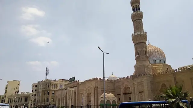 بث مباشر.. شعائر صلاة الجمعة من مسجد السيدة زينب