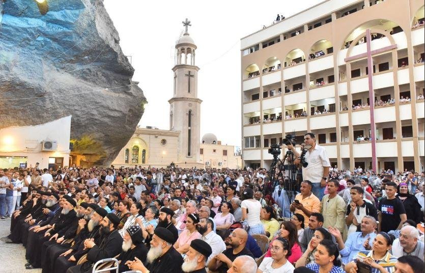 محافظ أسيوط: الليلة الختامية لمولد العذراء ترويج للسياحة الدينية للمحافظة