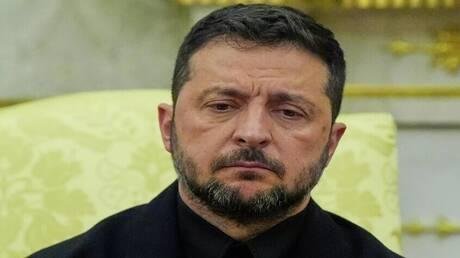 برلماني أوروبي يصف زيلينسكي بالفاشي