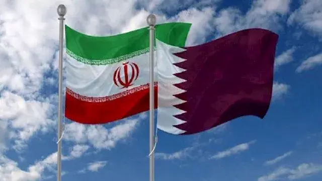 قطر وإيران تبحثان خفض التصعيد وممرًا ملاحيًا مؤقتًا عبر مضيق هرمز