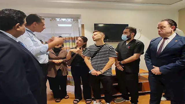 وفد القنصلية التركية يزور مصابي حادث الأتوبيس السياحي بشرم الشيخ (صور)