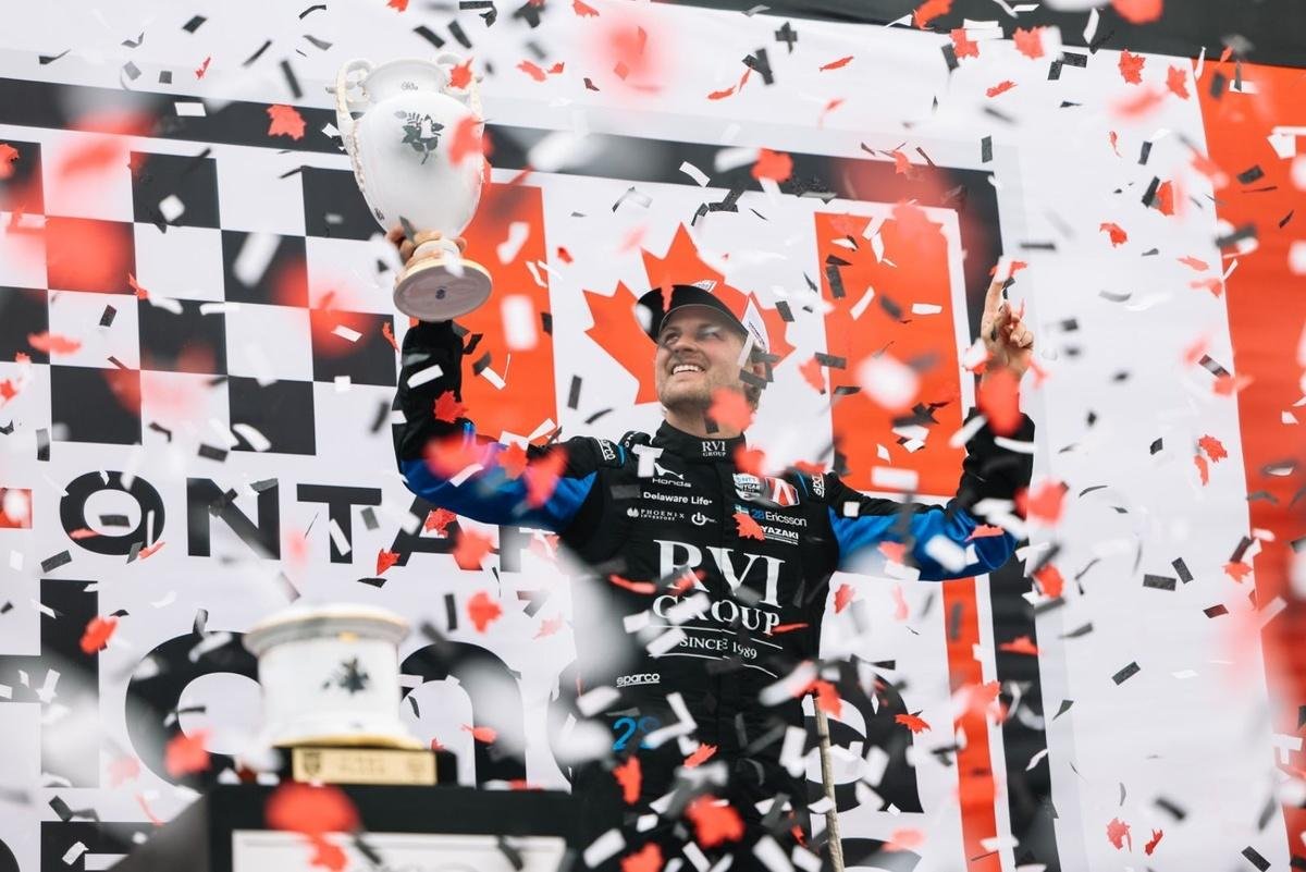 Marcus Ericsson denies Romain Grosjean with late charge to Markham IndyCar victory