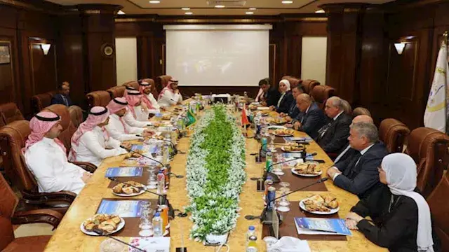 هيئة ميناء الإسكندرية تستقبل وفدًا سعوديًا رفيع المستوى (صور)