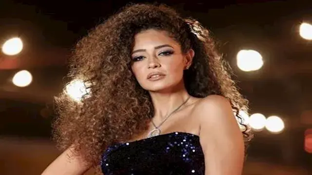 وفاة والد مصممة الأزياء ندى أكرم.. ومنة القيعي تنعاه
