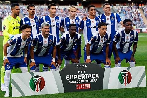 بورتو يتوج بكأس السوبر البرتغالي للمرة 25 في تاريخه