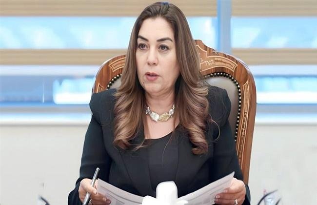 وزيرة التنمية المحلية والبيئة توجه بتقديم الدعم للمصابين وأسر ضحايا حادث الإسماعيلية