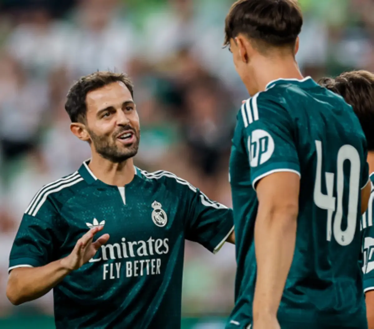 مورينيو يدعم فينيسيوس.. ويتحدث عن أهمية دور سيلفا في ريال مدريد