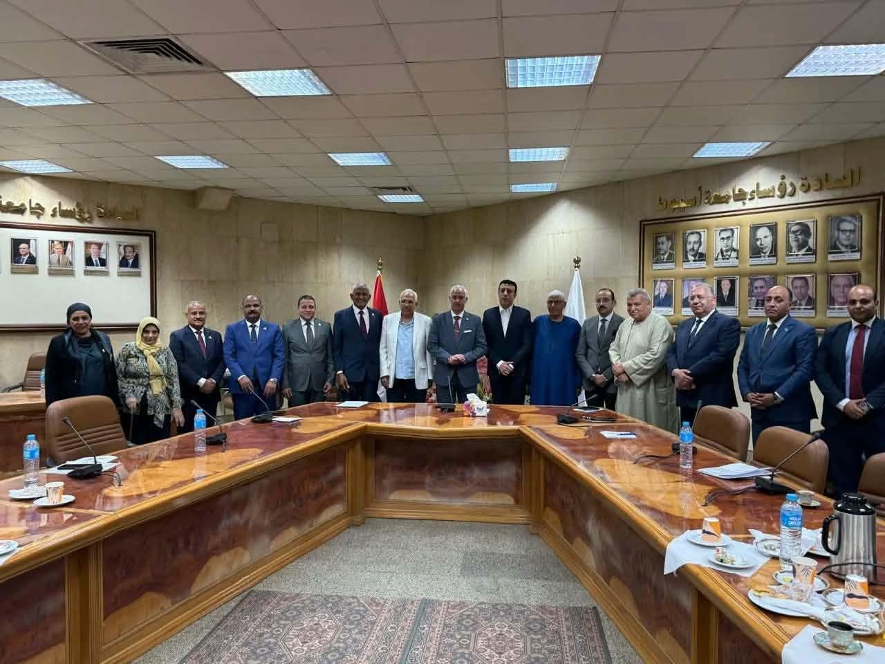 النائب علي سيد معوض يطالب بإنشاء فرع لمستشفى الإصابات الجامعي بأسيوط الجديدة