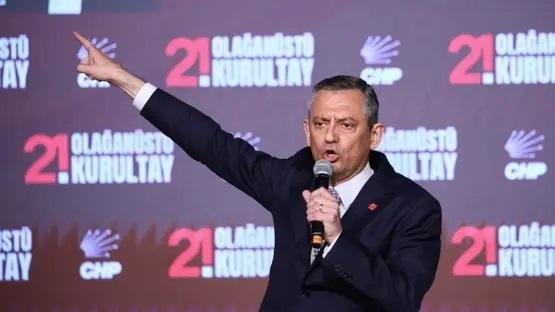 زعيم المعارضة المعزول في تركيا أوزغور أوزيل يؤسس حزبا جديدا
