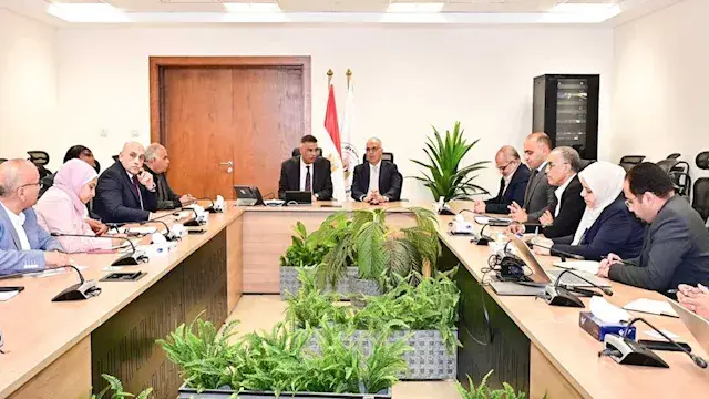 الري: لجنة مشتركة لدراسة أوضاع الكافتيريات والمنشآت الشاطئية في دهب