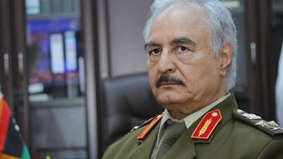 رويترز: حفتر ساعد في التوصل لاتفاق لإطلاق سراح رهينة أمريكي بغرب إفريقيا