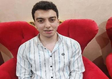 الخامس علمي رياضة لـ«الشروق»: لم أتخيل أن أكون من الأوائل.. والصلاة والأذكار سر تفوقي