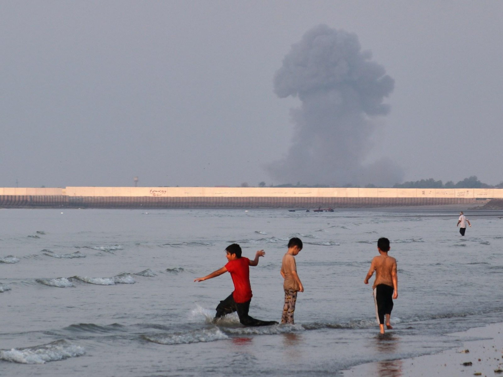 Iran war live: US completes 13th night of strikes on Iran