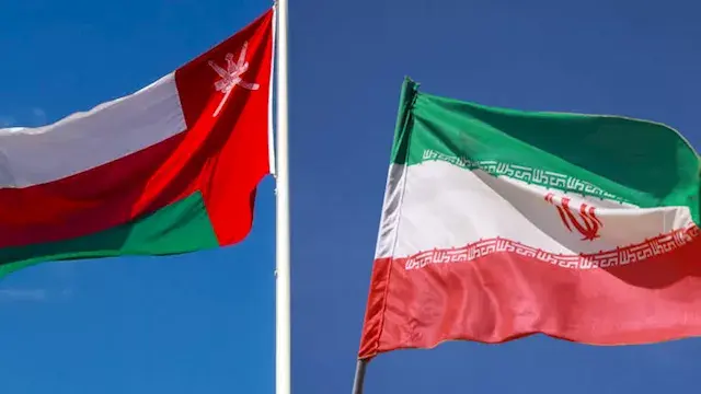 إيران: نبحث مع عُمان مسارا جديدا لعبور السفن في مضيق هرمز