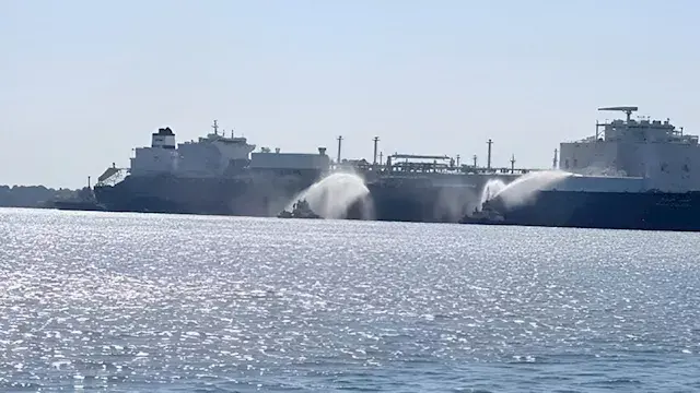 بيان عاجل من تنسيقية شباب الأحزاب بشأن حادث سفينتي دمياط