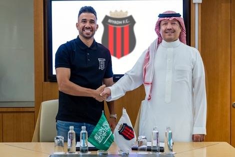 تريزيجيه: سعيد بالانضمام إلى الرياض.. ونسعى لإسعاد الجماهير