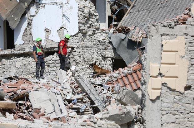 26 جريحا وإجلاء العشرات جراء زلزال ضرب جنوب إيطاليا