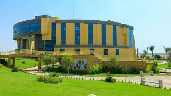 رئيس جامعة بدر بأسيوط: 12 كلية و47 برنامجًا وفرص متعددة أمام الطلاب