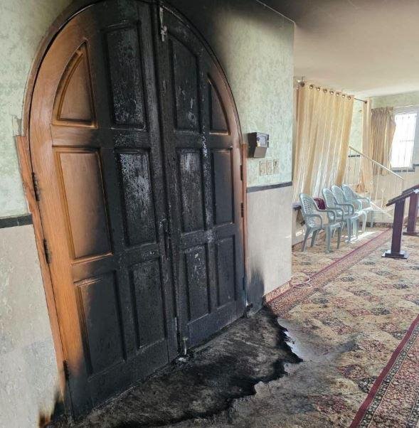 حماس: إحراق المستوطنين مسجدين في نابلس وطولكرم جريمة فاشية ممنهجة تستوجب المحاسبة