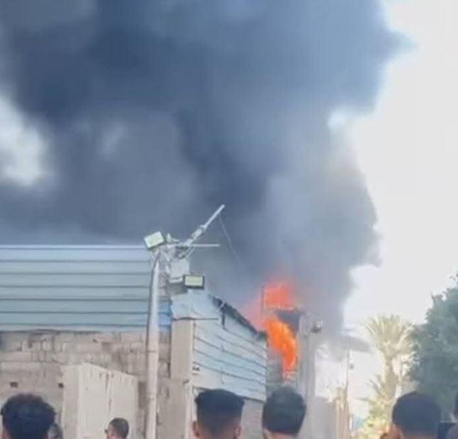 السيطرة على حريق داخل مخزن في منطقة كرداسة