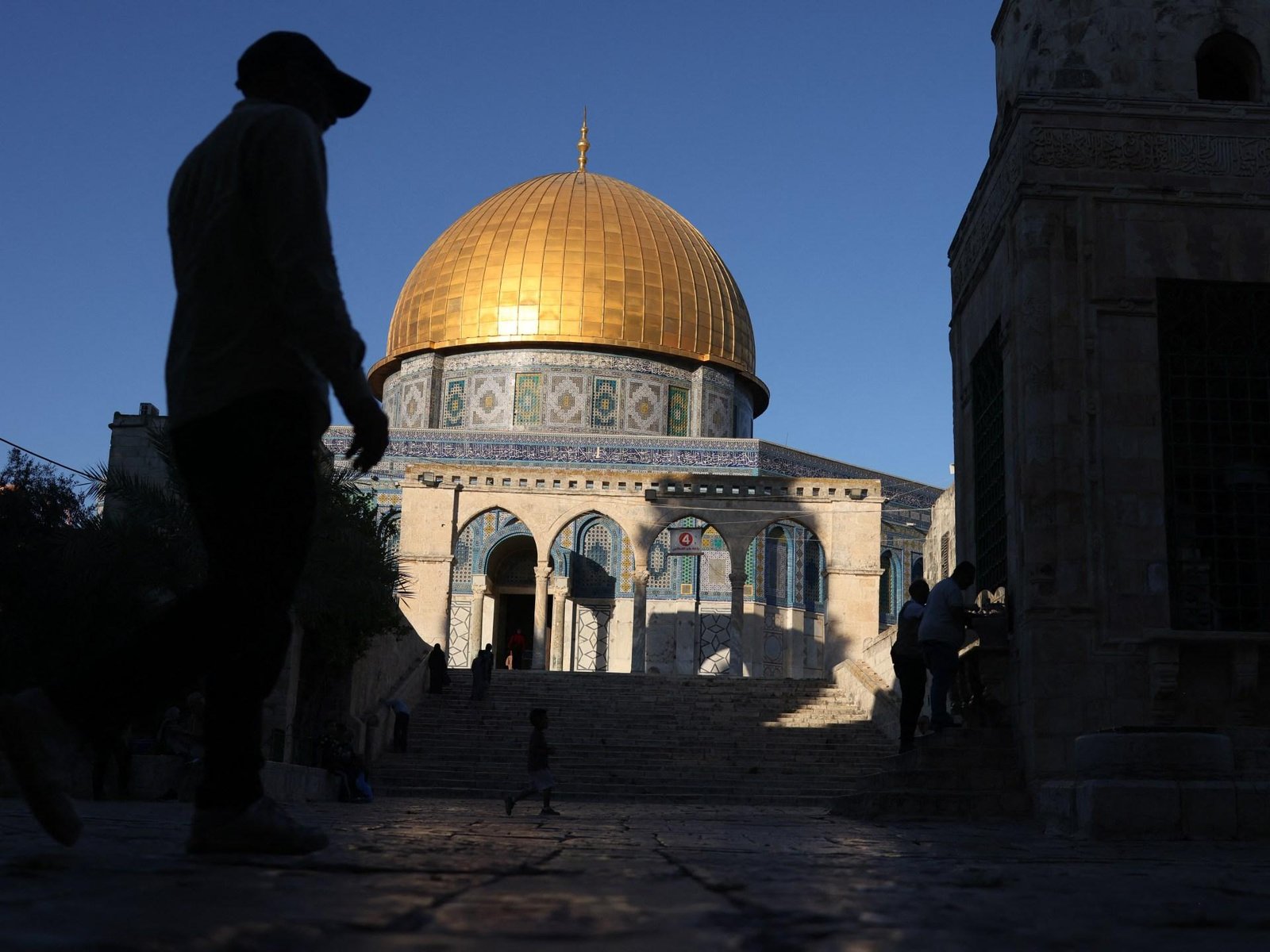Top Arab, Muslim diplomats launch plan to protect Jerusalem religious sites