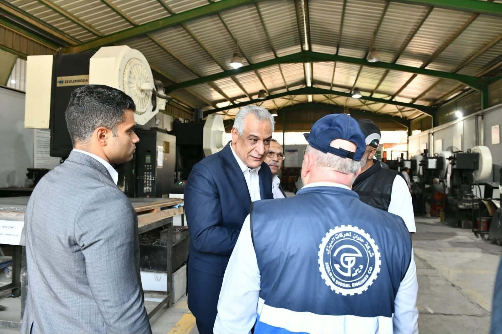 وزير الإنتاج الحربي يوجه بالتوسع في إنتاج ديسكات التهوية محليا ودعم العاملين بمصنع 909