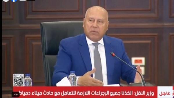 وزير النقل: ميناء دمياط يعمل بكامل طاقته بعد السيطرة على الحريق