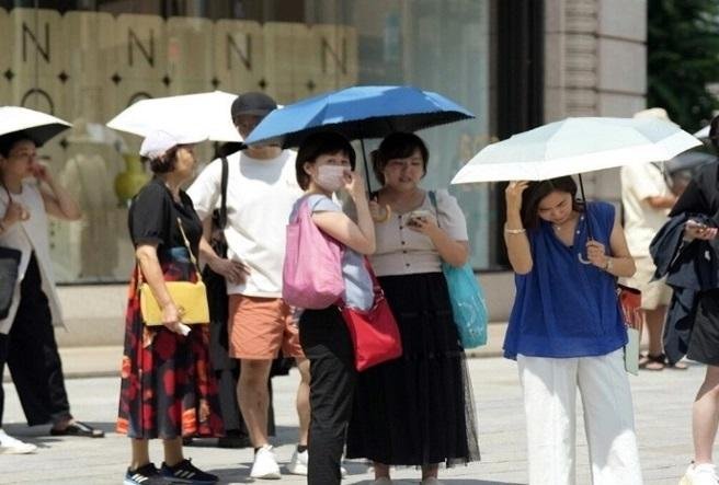 اليابان تدعو إلى التعامل مع موجة الحر الأخيرة على أنها كارثة طبيعية