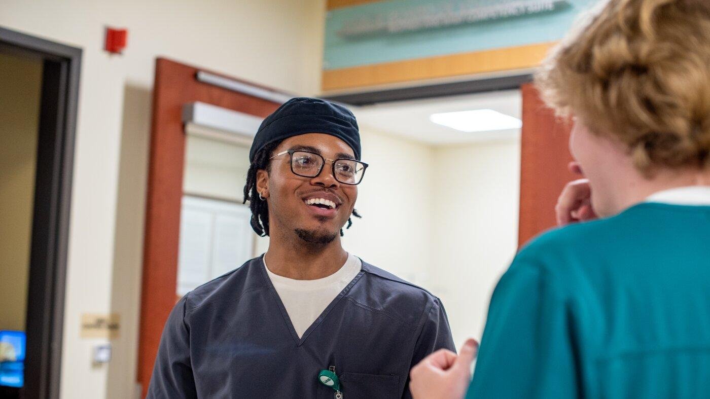 Amid nurse shortage, a university rolls out the welcome mat for men