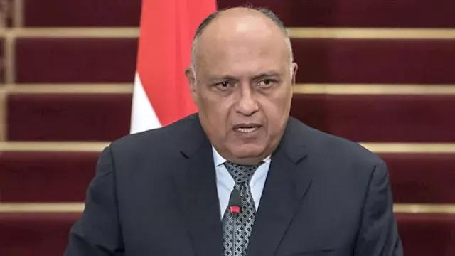 بعد وعكة صحية.. سامح شكري يطمئن محبيه ويغادر المستشفى