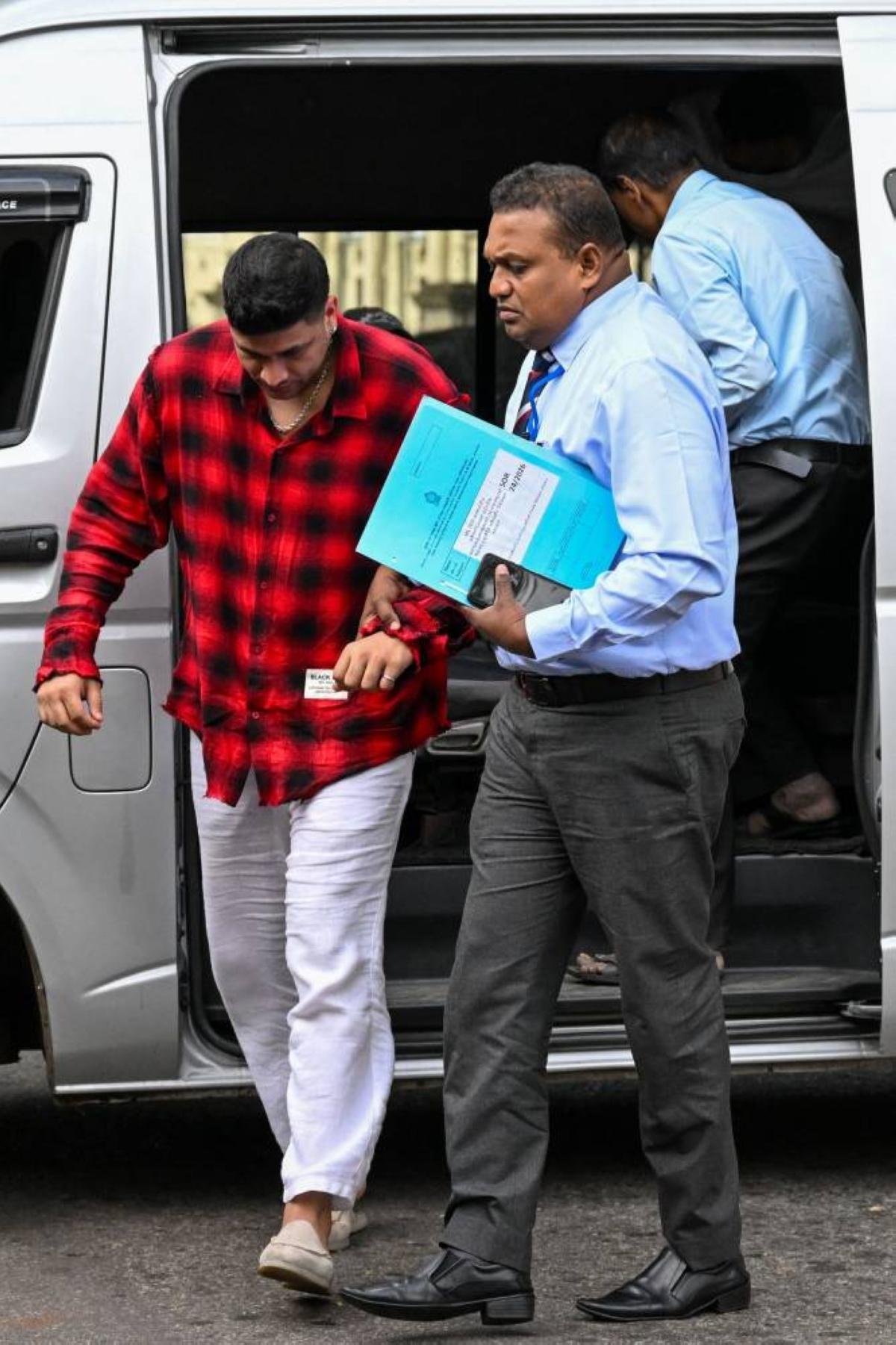 Sri Lanka T20 team co-owner to be held in prison over match-fixing