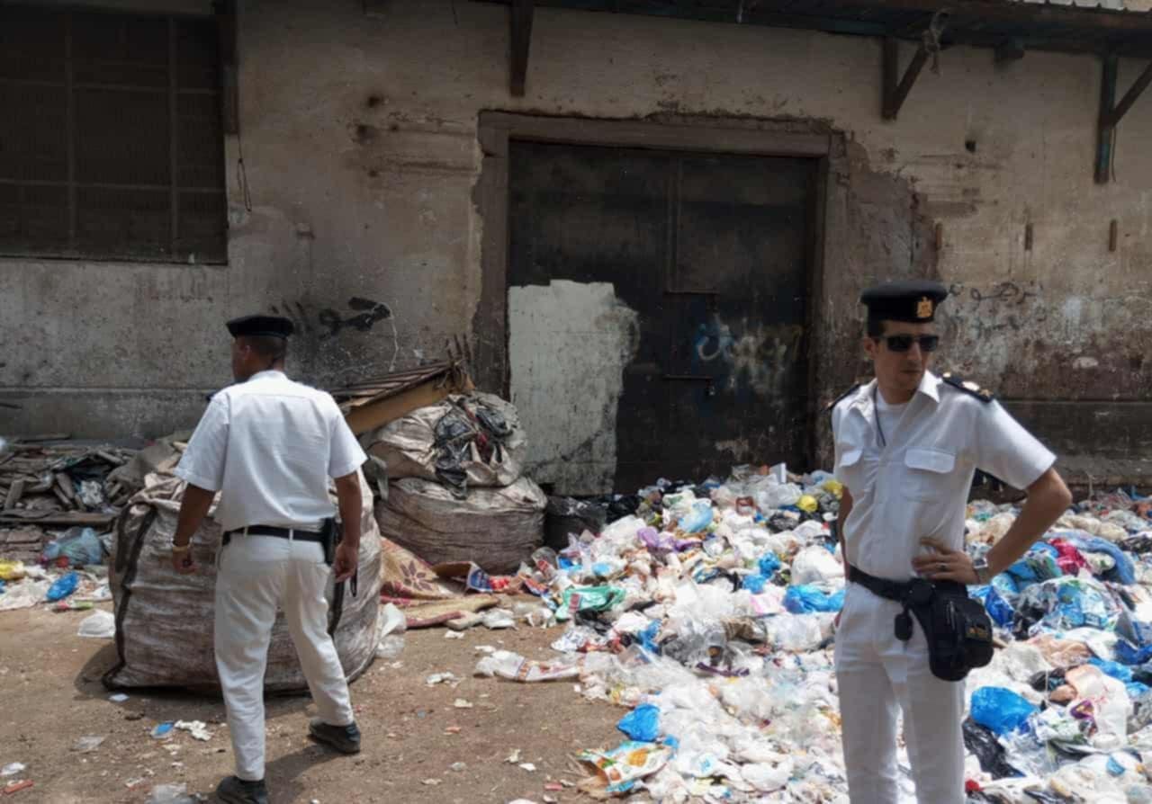 حملة بالإسكندرية لملاحقة النباشين: غلق وكر مخالف ومصادرة 4 مركبات «تروسيكل»